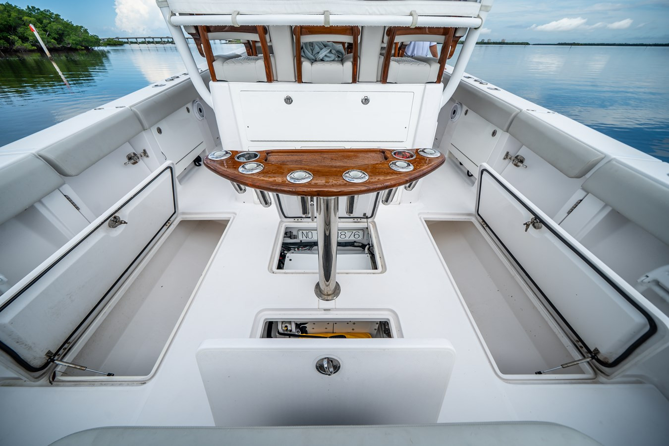 https://arconyachts.ams3.digitaloceanspaces.com/146594/conversions/large_4800443-optimize.jpg