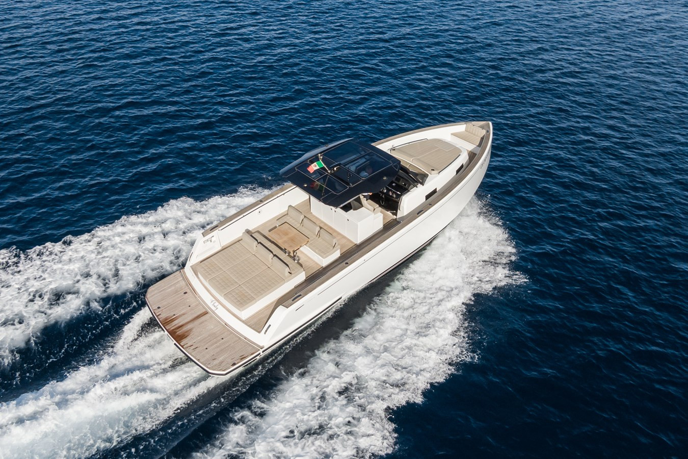 https://arconyachts.ams3.digitaloceanspaces.com/146630/conversions/large_3666286-optimize.jpg