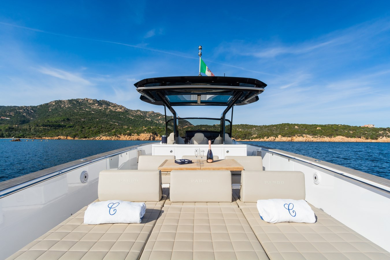 https://arconyachts.ams3.digitaloceanspaces.com/146670/conversions/large_3666297-optimize.jpg
