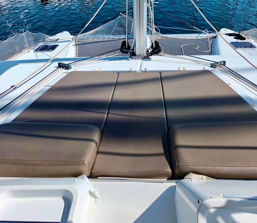 https://arconyachts.ams3.digitaloceanspaces.com/146678/conversions/large_4379480-optimize.jpg