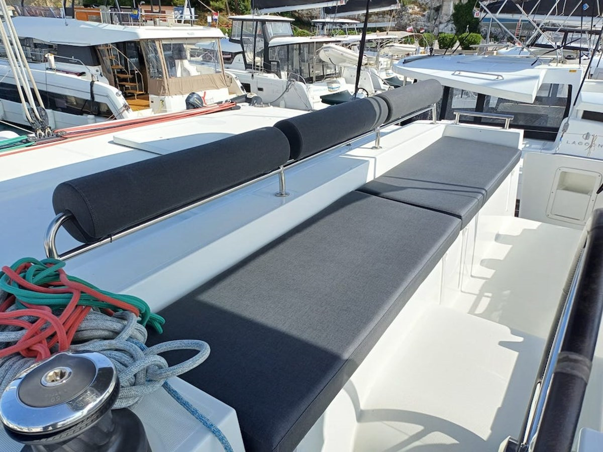https://arconyachts.ams3.digitaloceanspaces.com/146822/conversions/large_4440381-optimize.jpg