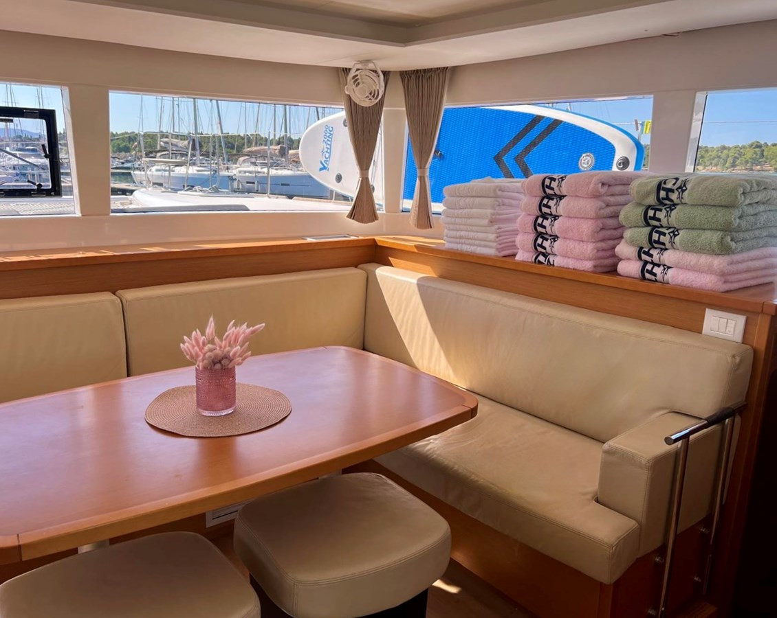 https://arconyachts.ams3.digitaloceanspaces.com/146846/conversions/large_4730910-optimize.jpg