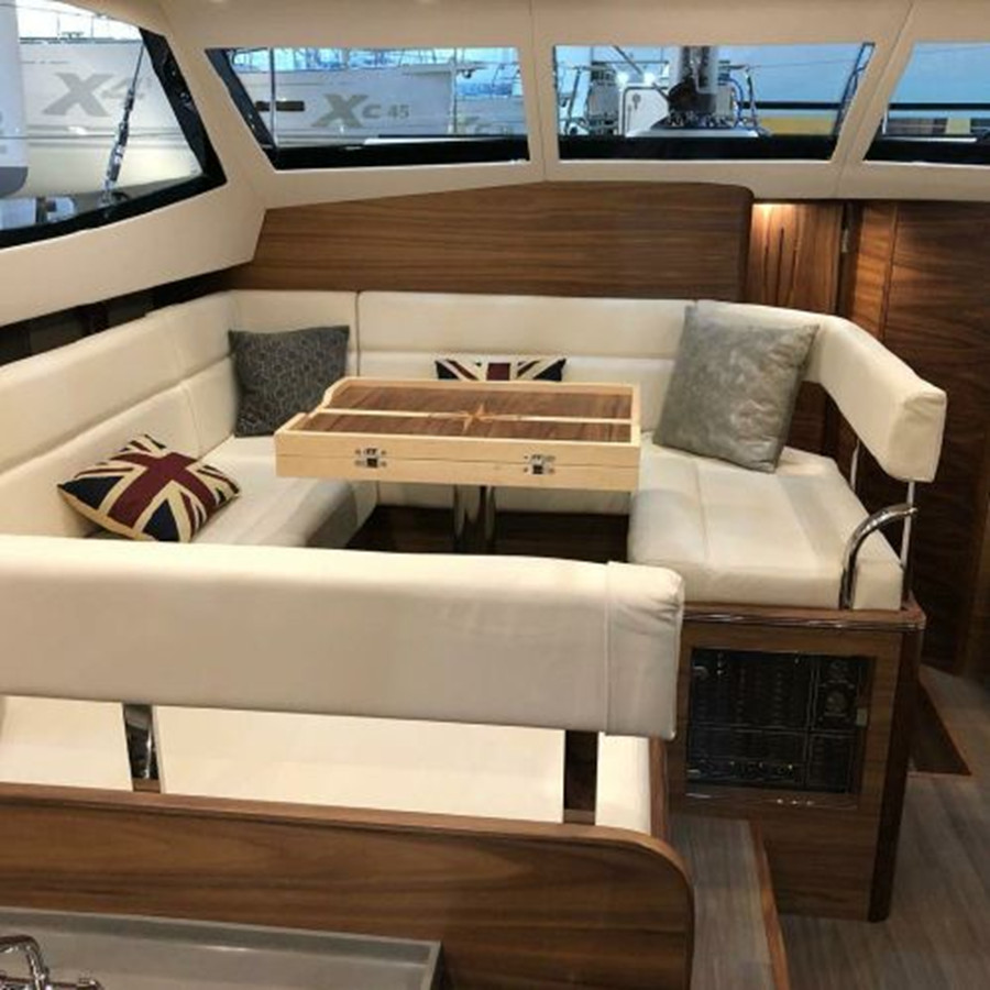 https://arconyachts.ams3.digitaloceanspaces.com/147017/conversions/large_3911723-optimize.jpg
