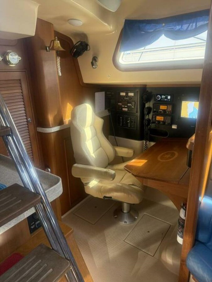 https://arconyachts.ams3.digitaloceanspaces.com/147020/conversions/large_4855251-optimize.jpg