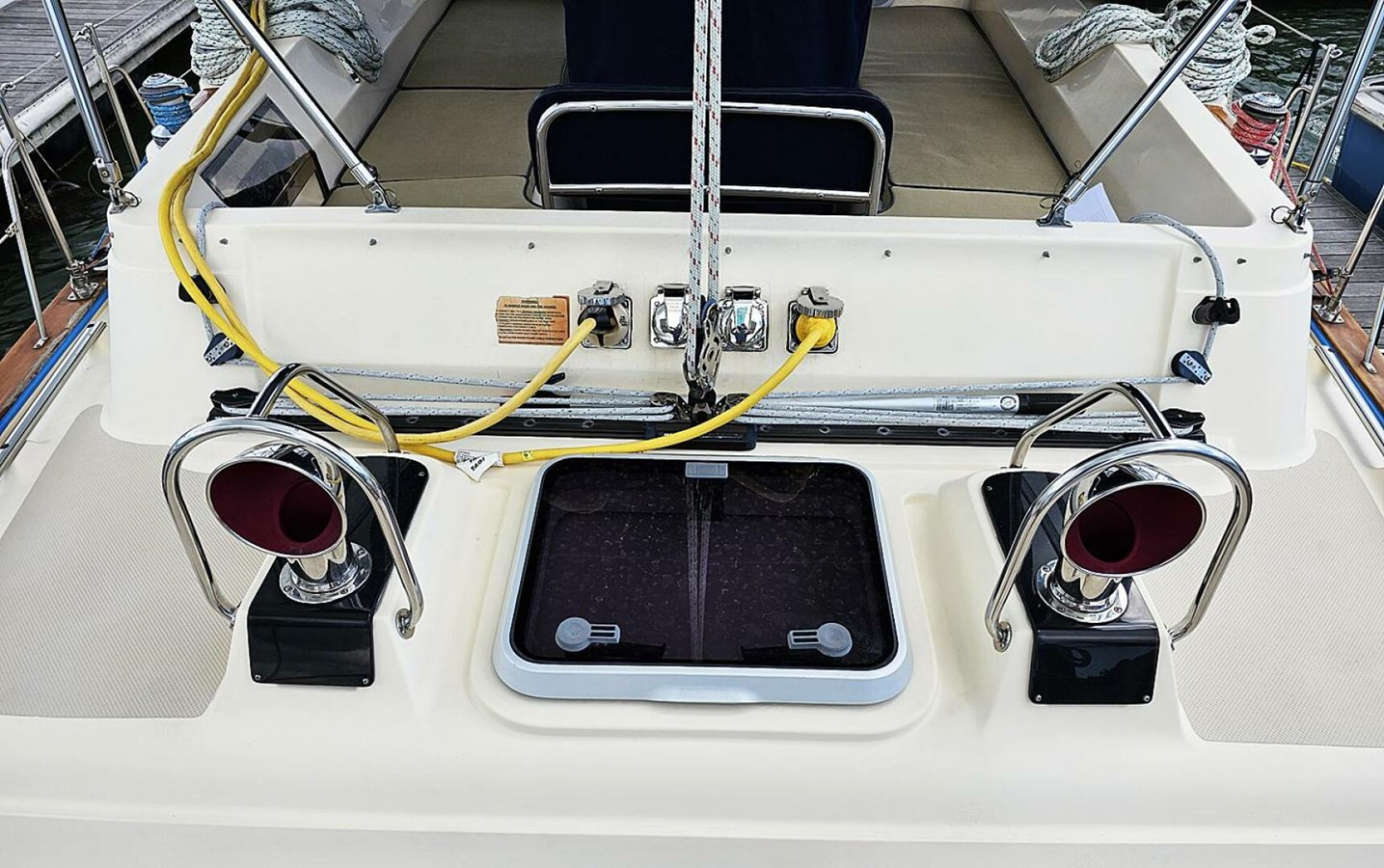 https://arconyachts.ams3.digitaloceanspaces.com/147064/conversions/large_4859298-optimize.jpg