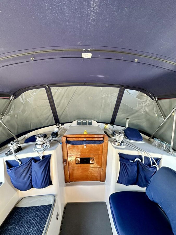 https://arconyachts.ams3.digitaloceanspaces.com/147096/conversions/large_4855316-optimize.jpg