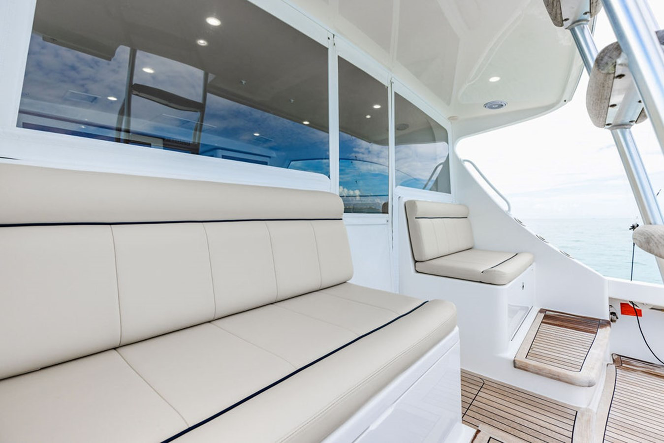 https://arconyachts.ams3.digitaloceanspaces.com/147300/conversions/large_4383290-optimize.jpg