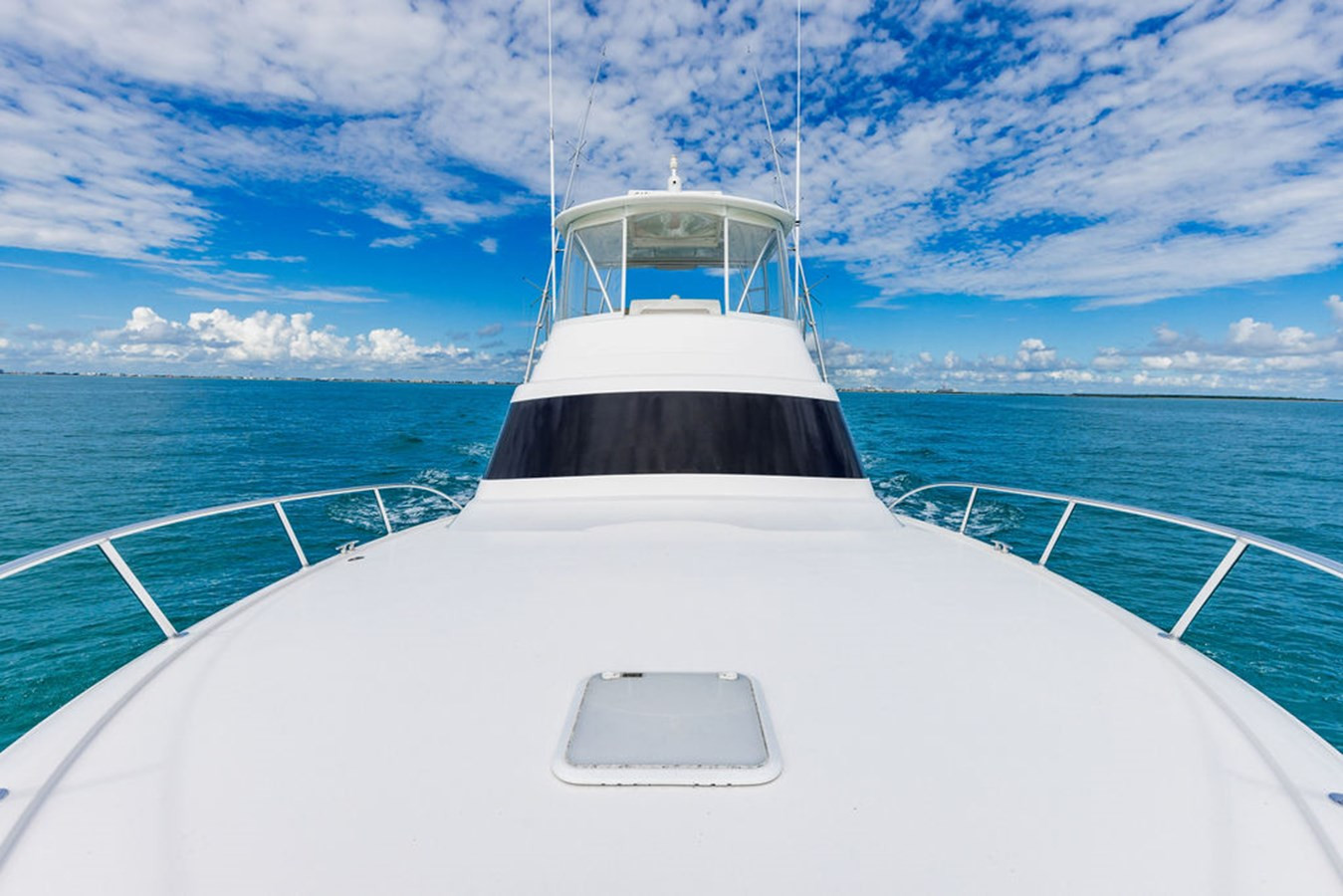 https://arconyachts.ams3.digitaloceanspaces.com/147327/conversions/large_4383299-optimize.jpg