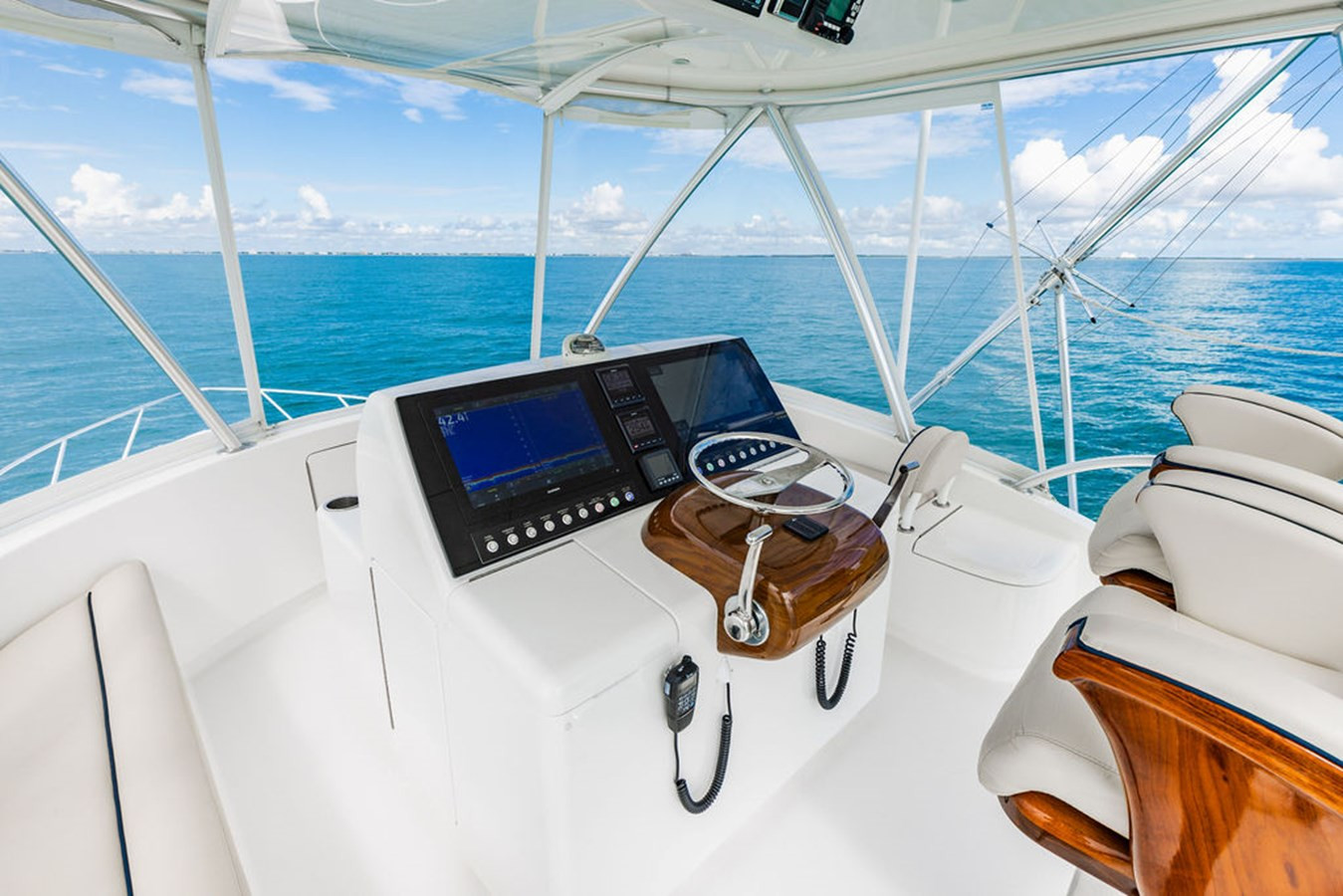 https://arconyachts.ams3.digitaloceanspaces.com/147339/conversions/large_4383303-optimize.jpg