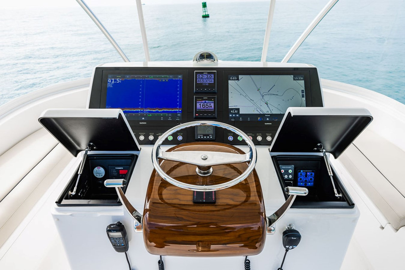 https://arconyachts.ams3.digitaloceanspaces.com/147371/conversions/large_4383315-optimize.jpg
