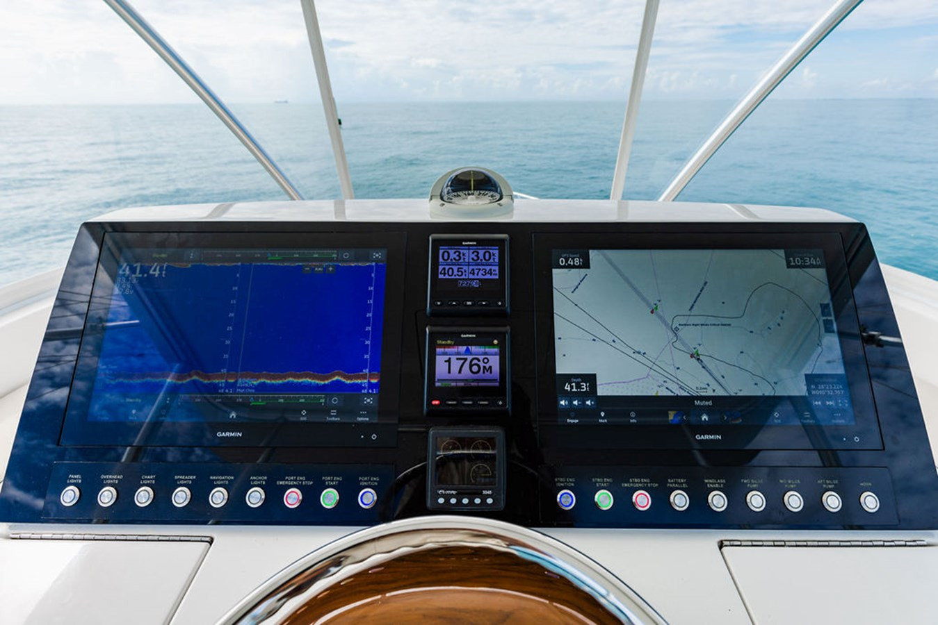 https://arconyachts.ams3.digitaloceanspaces.com/147380/conversions/large_4383319-optimize.jpg