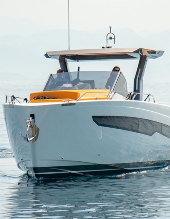 https://arconyachts.ams3.digitaloceanspaces.com/147393/conversions/large_4680371-optimize.jpg