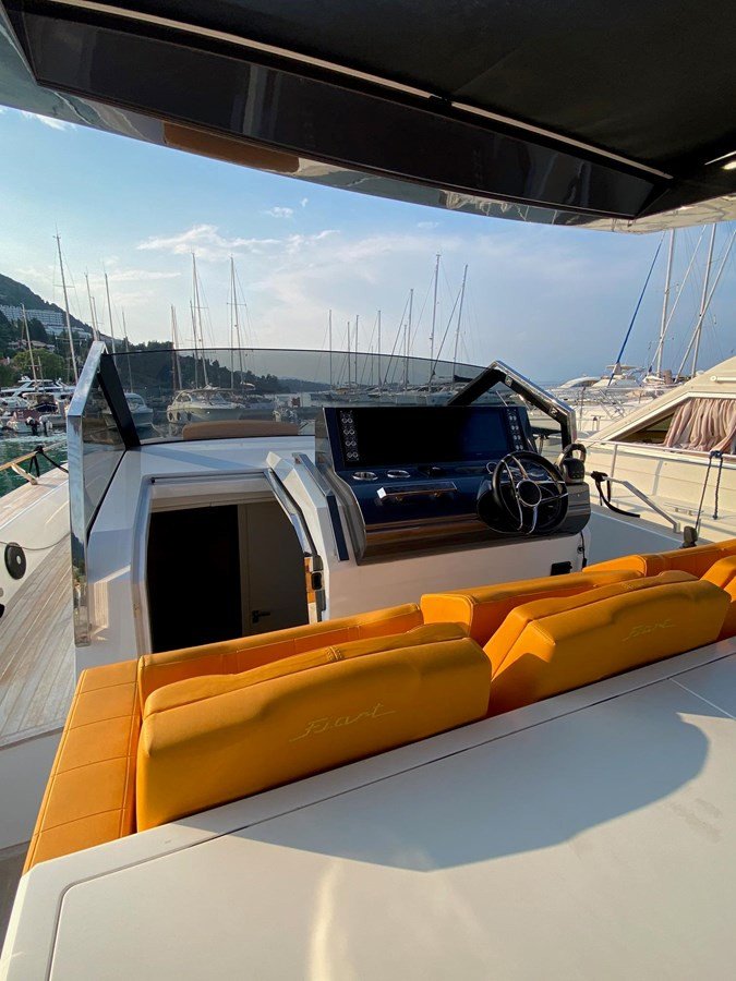 https://arconyachts.ams3.digitaloceanspaces.com/147415/conversions/large_4680379-optimize.jpg