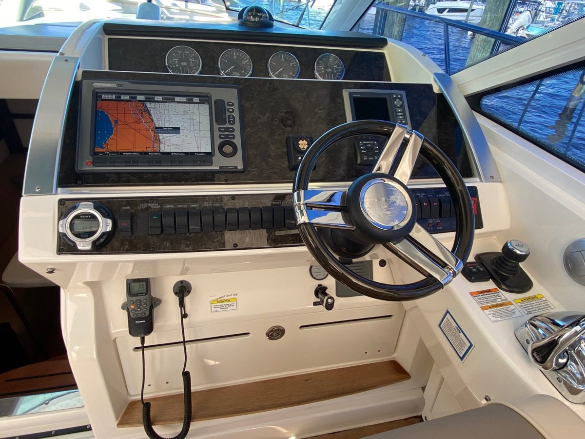 https://arconyachts.ams3.digitaloceanspaces.com/147656/conversions/large_3433506-optimize.jpg