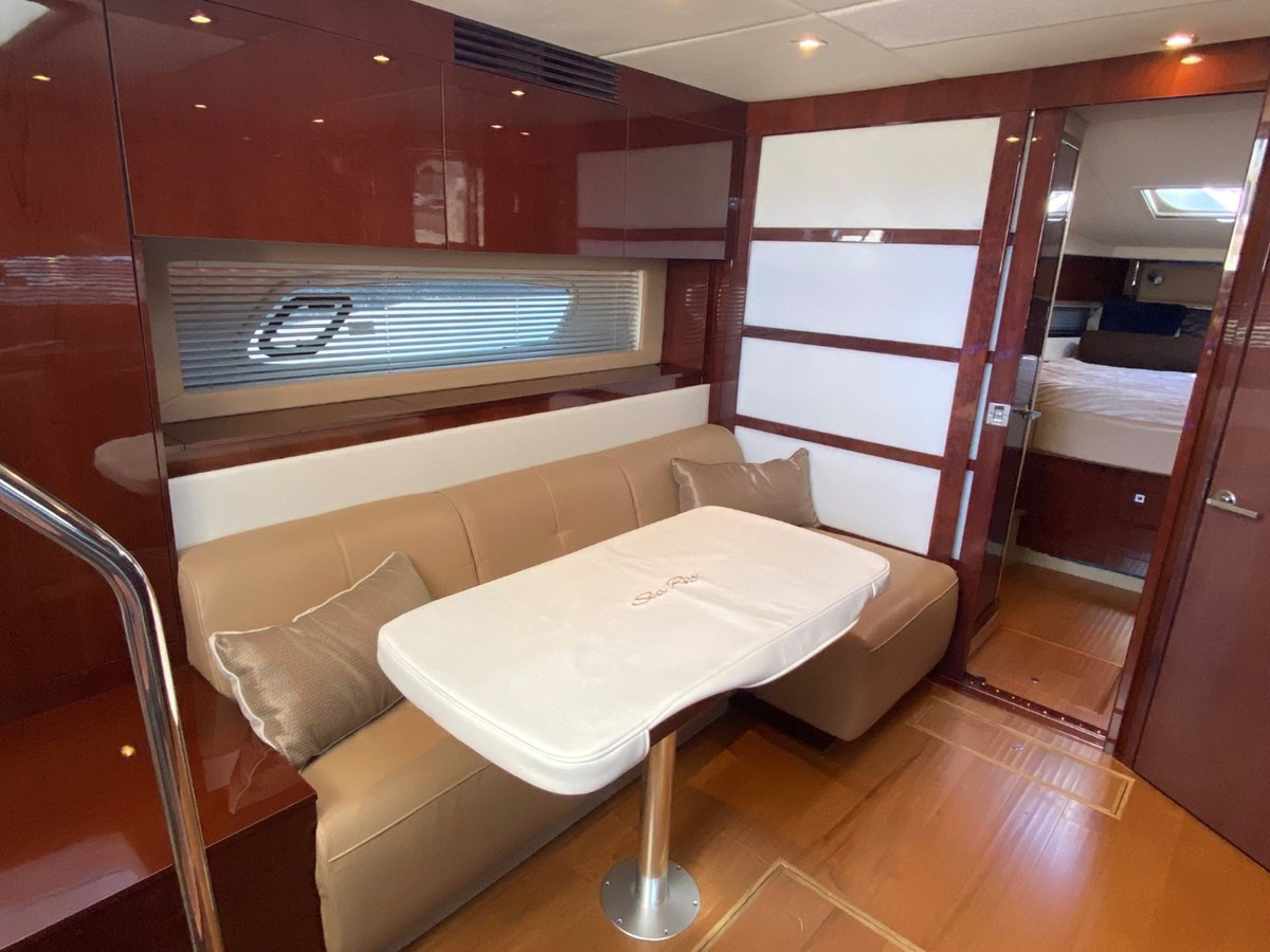 https://arconyachts.ams3.digitaloceanspaces.com/147670/conversions/large_3433512-optimize.jpg