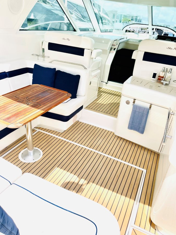 https://arconyachts.ams3.digitaloceanspaces.com/147694/conversions/large_3538339-optimize.jpg