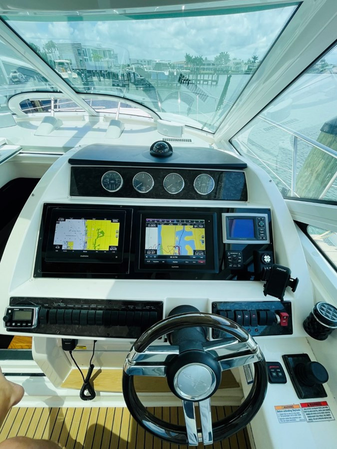 https://arconyachts.ams3.digitaloceanspaces.com/147715/conversions/large_3538348-optimize.jpg