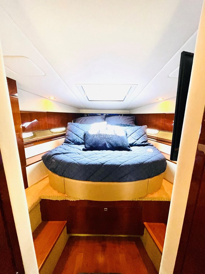 https://arconyachts.ams3.digitaloceanspaces.com/147755/conversions/large_3538362-optimize.jpg