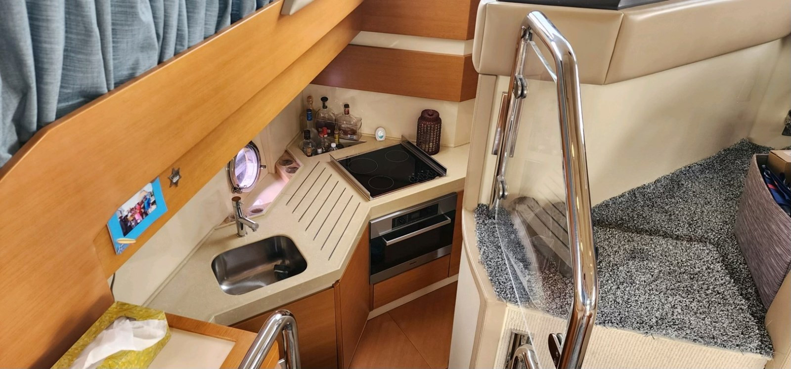 https://arconyachts.ams3.digitaloceanspaces.com/147764/conversions/large_4267525-optimize.jpg