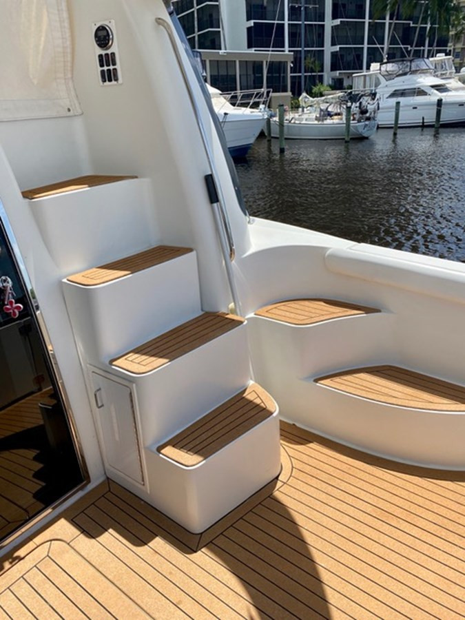 https://arconyachts.ams3.digitaloceanspaces.com/147843/conversions/large_2985522-optimize.jpg