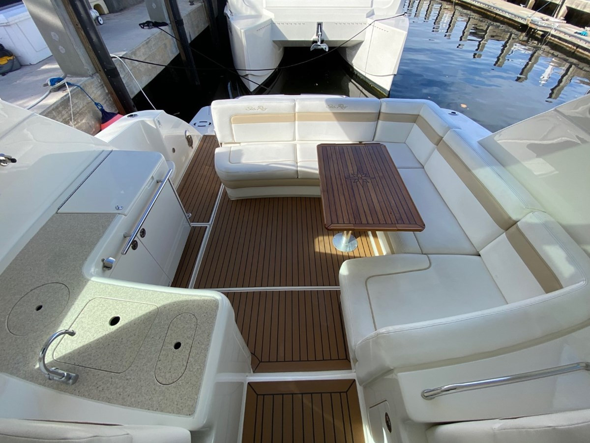 https://arconyachts.ams3.digitaloceanspaces.com/147905/conversions/large_3229187-optimize.jpg