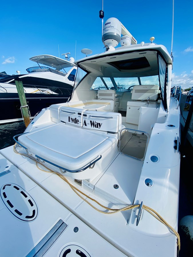 https://arconyachts.ams3.digitaloceanspaces.com/148035/conversions/large_3819846-optimize.jpg