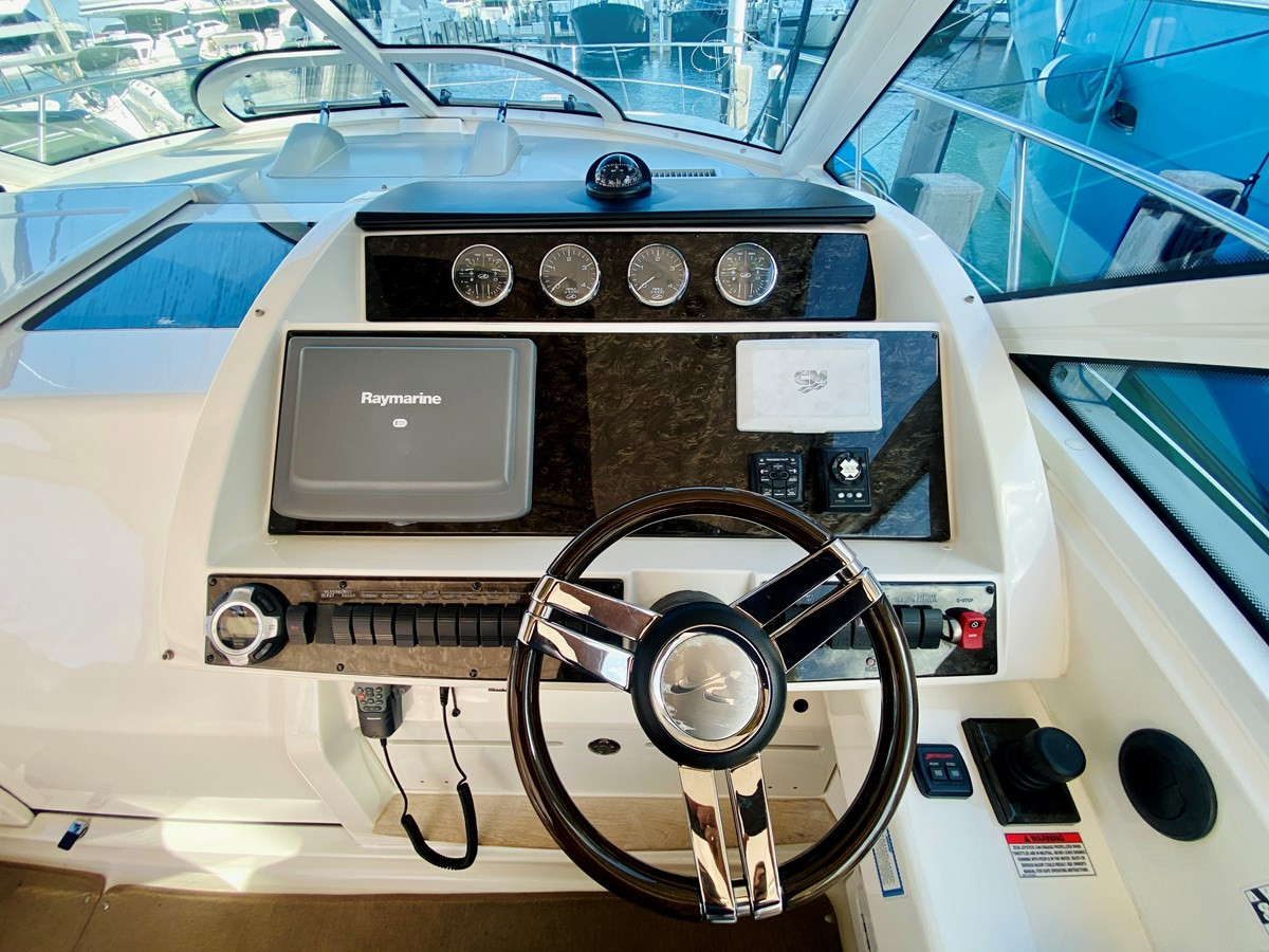 https://arconyachts.ams3.digitaloceanspaces.com/148076/conversions/large_3819860-optimize.jpg