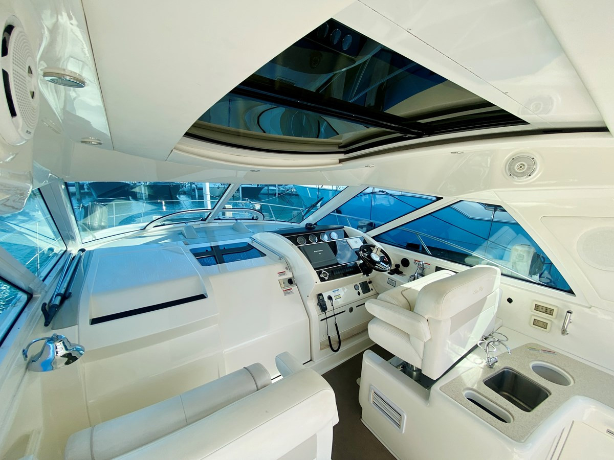 https://arconyachts.ams3.digitaloceanspaces.com/148088/conversions/large_3819864-optimize.jpg