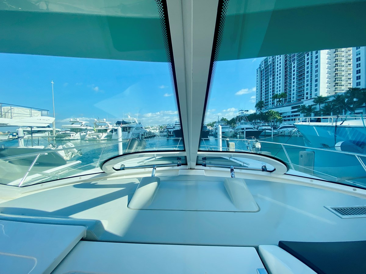 https://arconyachts.ams3.digitaloceanspaces.com/148105/conversions/large_3819870-optimize.jpg