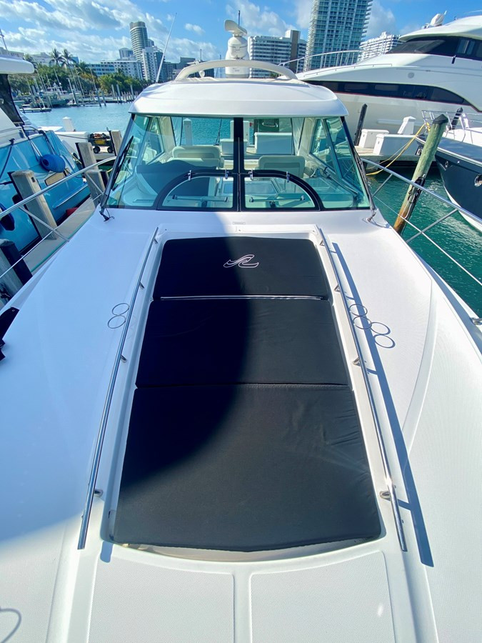 https://arconyachts.ams3.digitaloceanspaces.com/148132/conversions/large_3819879-optimize.jpg