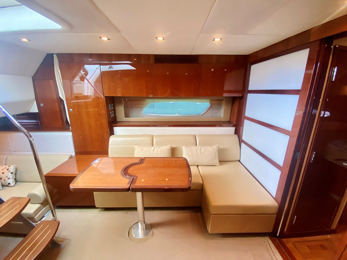 https://arconyachts.ams3.digitaloceanspaces.com/148155/conversions/large_3819887-optimize.jpg