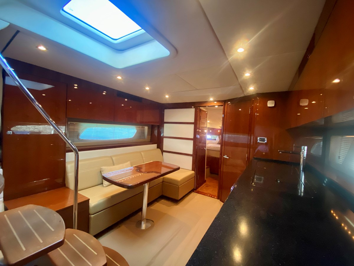 https://arconyachts.ams3.digitaloceanspaces.com/148161/conversions/large_3819889-optimize.jpg