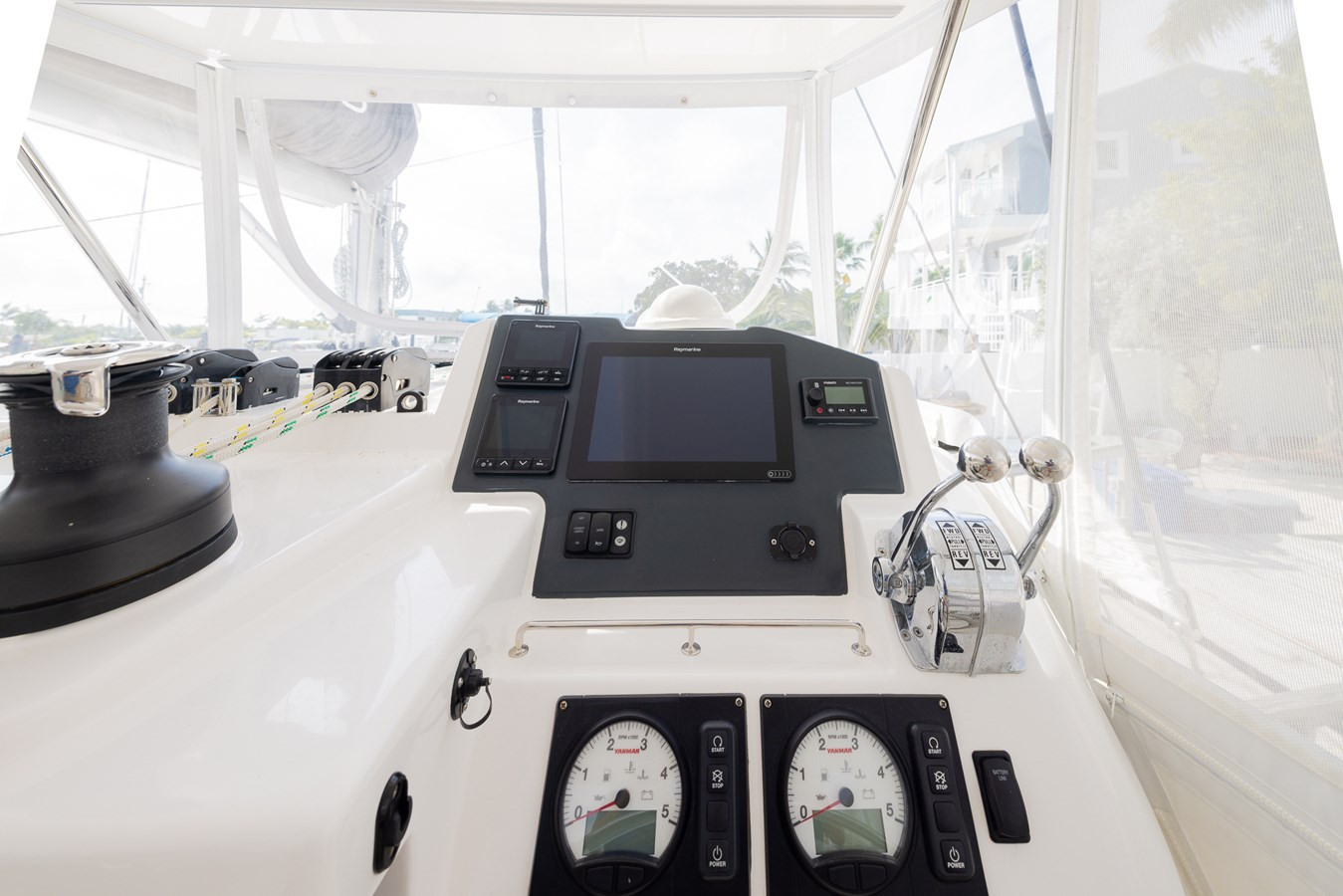 https://arconyachts.ams3.digitaloceanspaces.com/148175/conversions/large_4058162-optimize.jpg