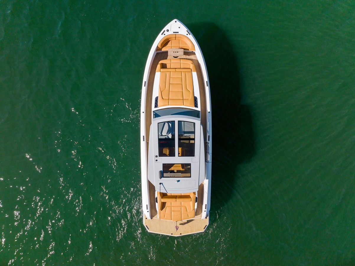 https://arconyachts.ams3.digitaloceanspaces.com/148286/conversions/large_3948137-optimize.jpg