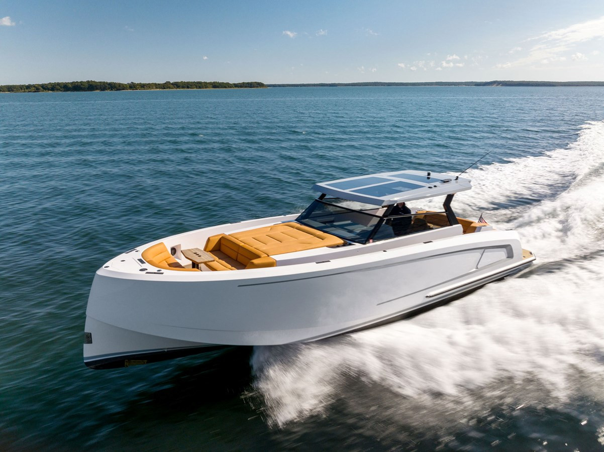 https://arconyachts.ams3.digitaloceanspaces.com/148303/conversions/large_3948154-optimize.jpg