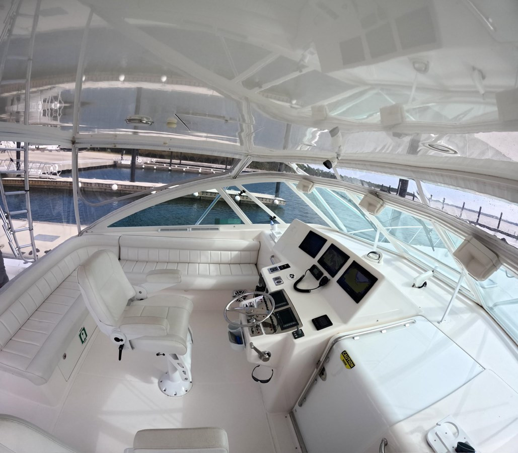 https://arconyachts.ams3.digitaloceanspaces.com/148413/conversions/large_4010742-optimize.jpg