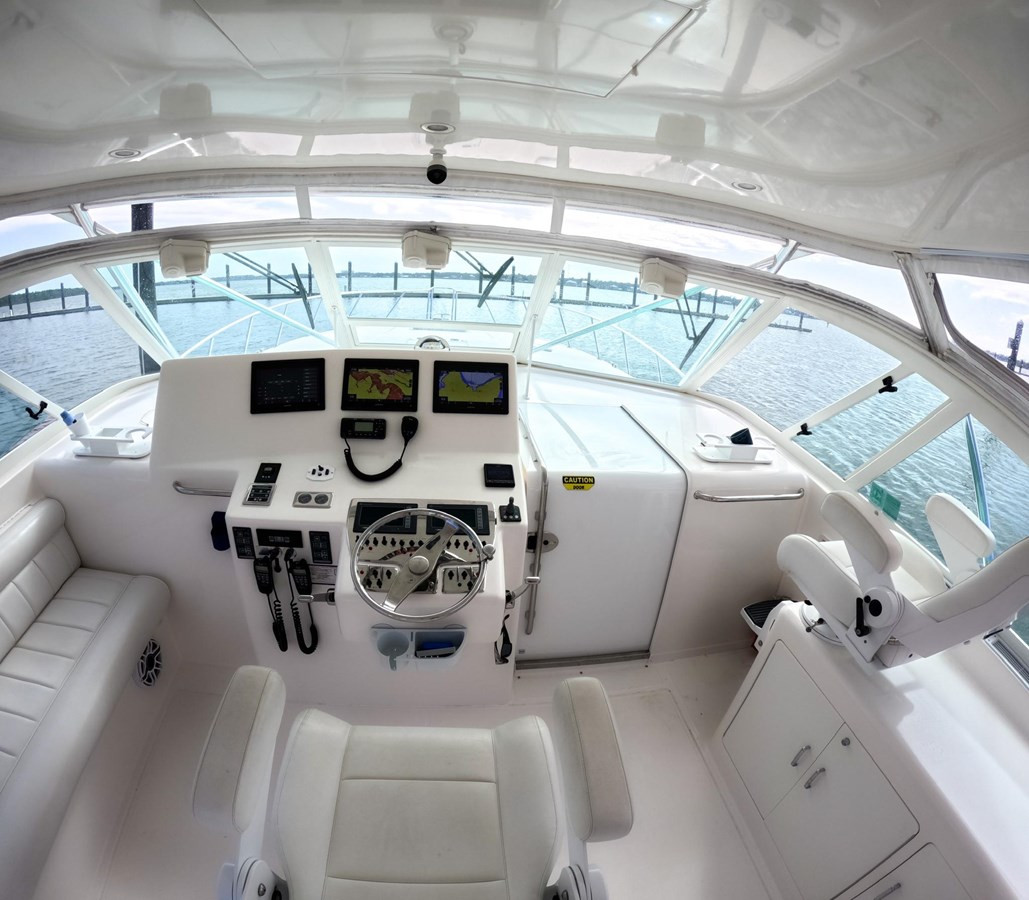 https://arconyachts.ams3.digitaloceanspaces.com/148416/conversions/large_4010743-optimize.jpg