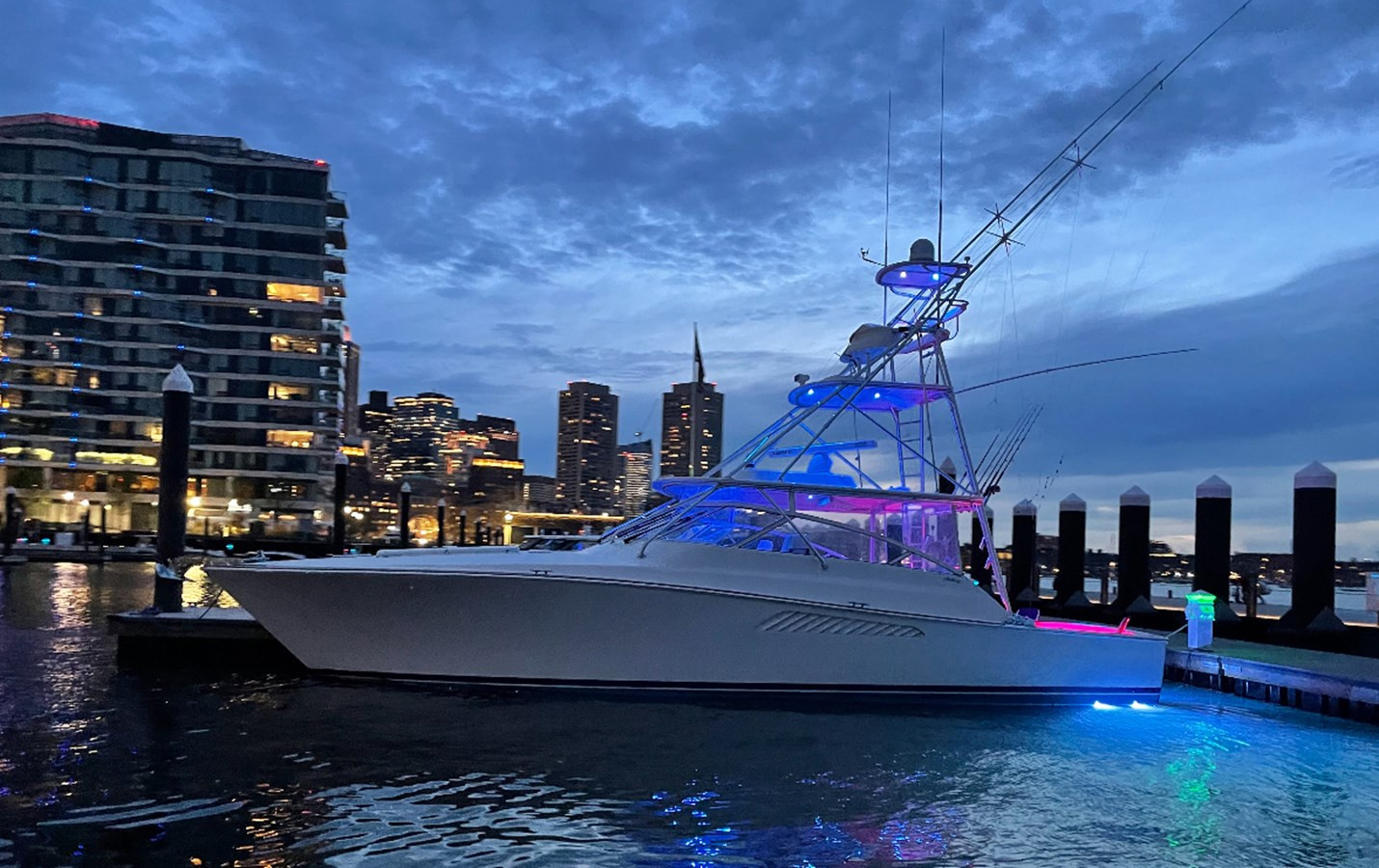 https://arconyachts.ams3.digitaloceanspaces.com/148436/conversions/large_4141087-optimize.jpg