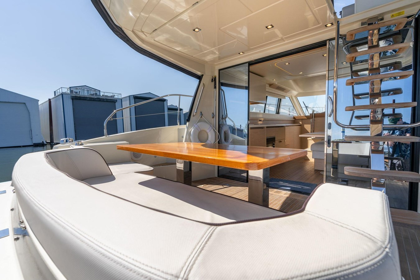 https://arconyachts.ams3.digitaloceanspaces.com/148469/conversions/large_4201082-optimize.jpg