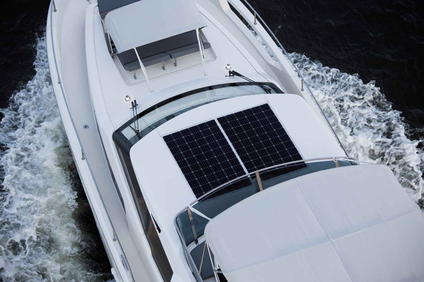 https://arconyachts.ams3.digitaloceanspaces.com/148534/conversions/large_4306916-optimize.jpg