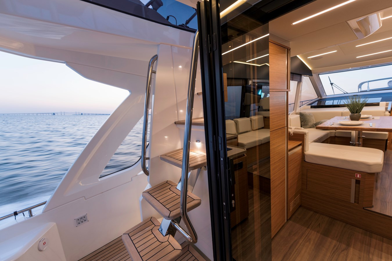 https://arconyachts.ams3.digitaloceanspaces.com/148558/conversions/large_4306929-optimize.jpg