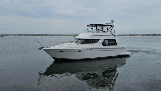 2000 CARVER 450 VOYAGER PILOTHOUSE