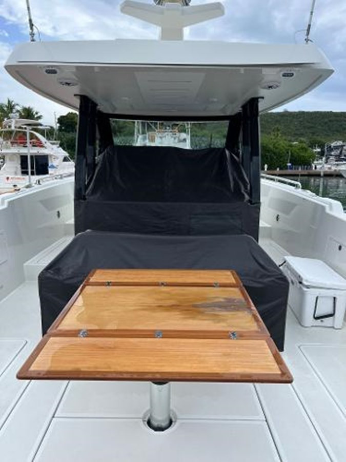 https://arconyachts.ams3.digitaloceanspaces.com/148743/conversions/large_4375952-optimize.jpg