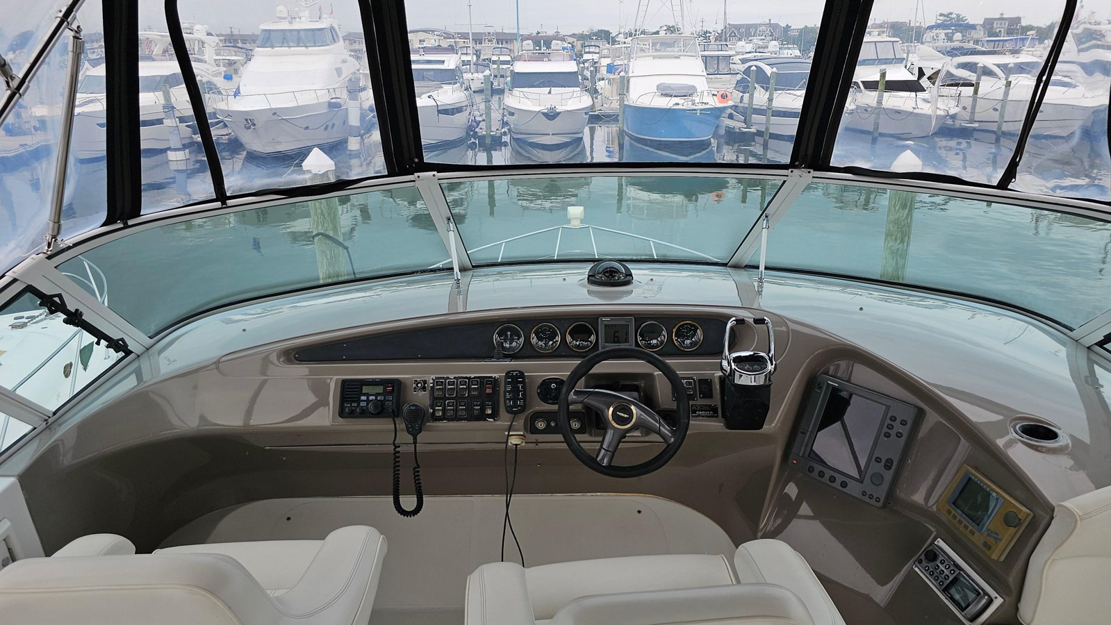 https://arconyachts.ams3.digitaloceanspaces.com/148807/conversions/large_4370034-optimize.jpg