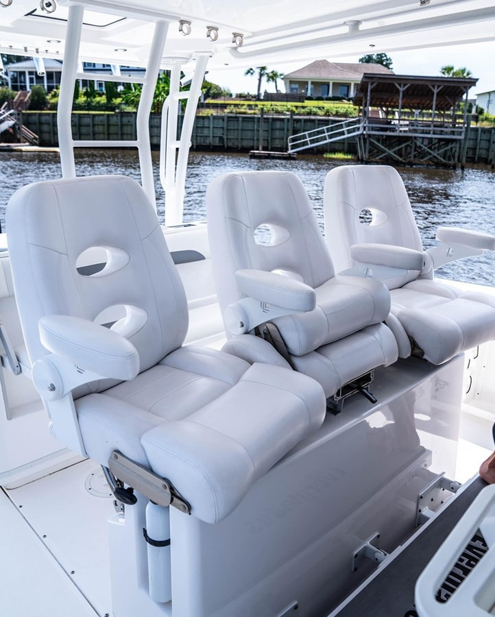 https://arconyachts.ams3.digitaloceanspaces.com/148836/conversions/large_4379263-optimize.jpg
