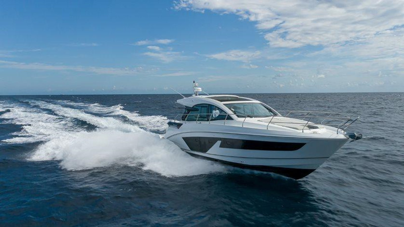 https://arconyachts.ams3.digitaloceanspaces.com/148928/conversions/large_4527333-optimize.jpg