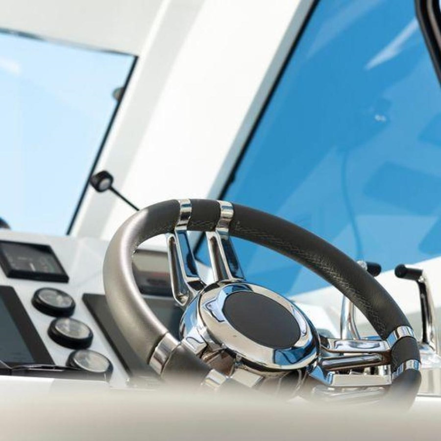 https://arconyachts.ams3.digitaloceanspaces.com/148943/conversions/large_4499615-optimize.jpg