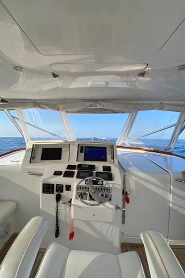 https://arconyachts.ams3.digitaloceanspaces.com/149056/conversions/large_4647404-optimize.jpg