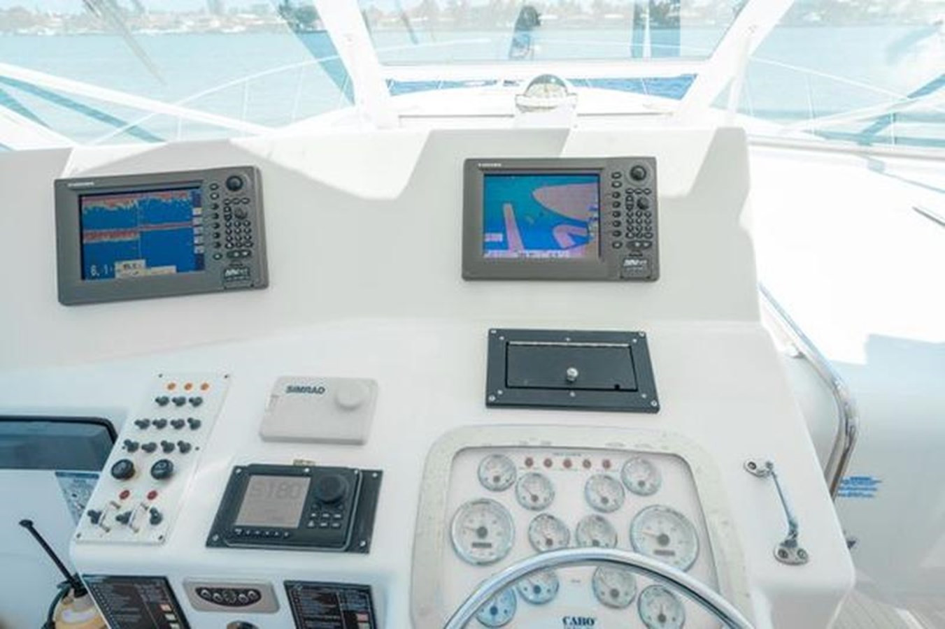 https://arconyachts.ams3.digitaloceanspaces.com/149159/conversions/large_4721685-optimize.jpg
