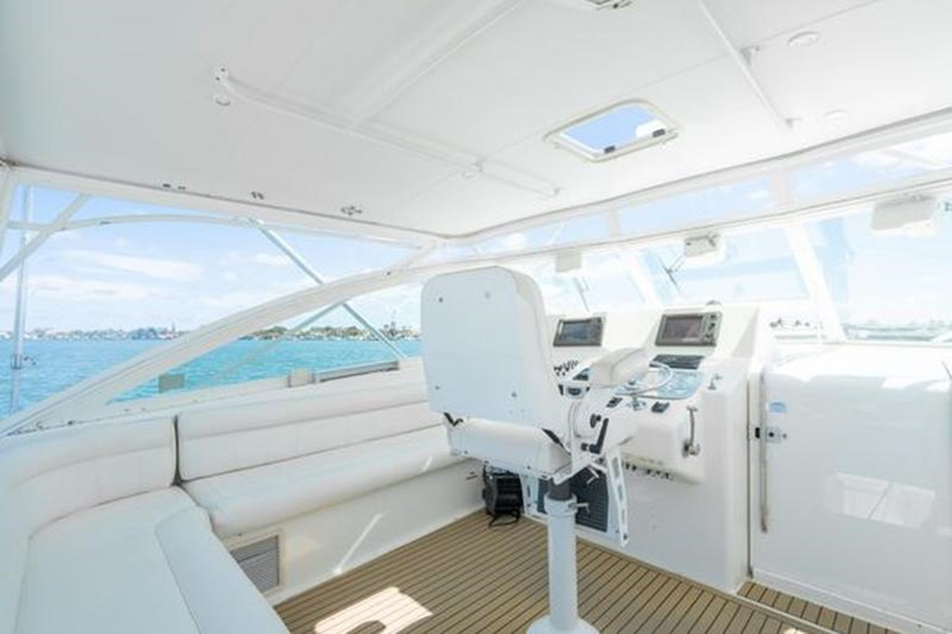 https://arconyachts.ams3.digitaloceanspaces.com/149168/conversions/large_4721688-optimize.jpg